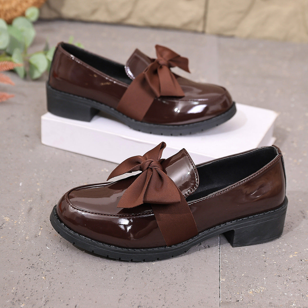Plus-size Bow-knot Slip-on Loafers - Image 3