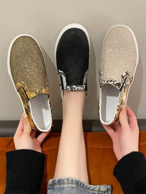Flat Bottom Snake Pattern Pumps Sequins Round Toe Shoes