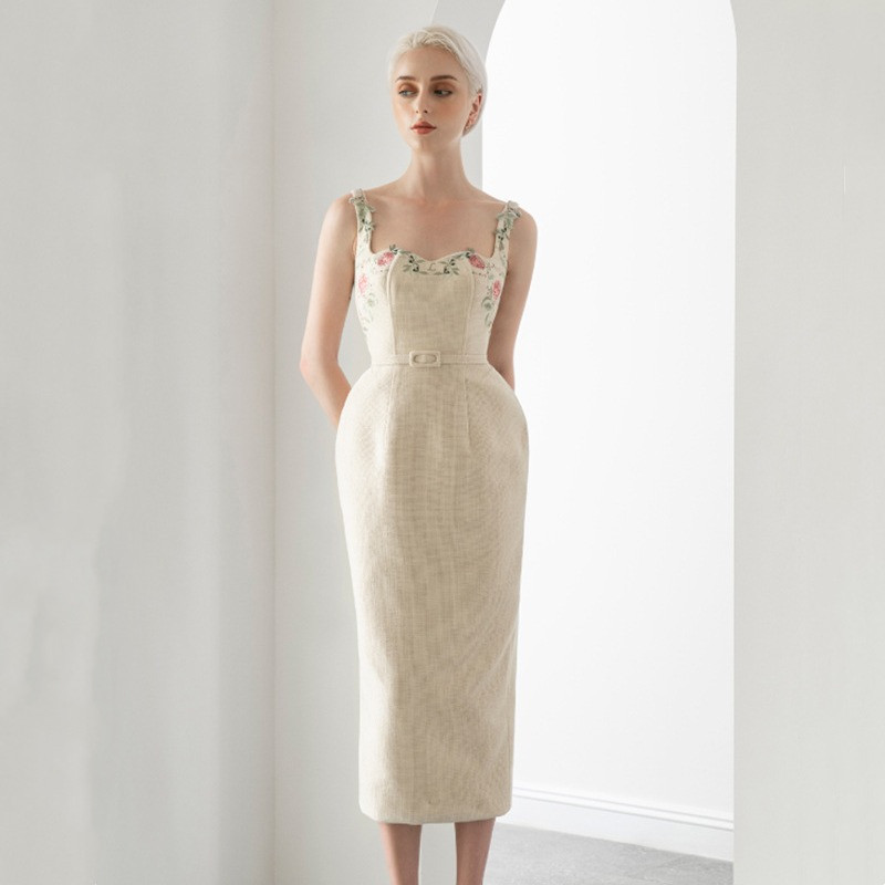 Niche Machine Embroidery Dress Strap Elegant Hip