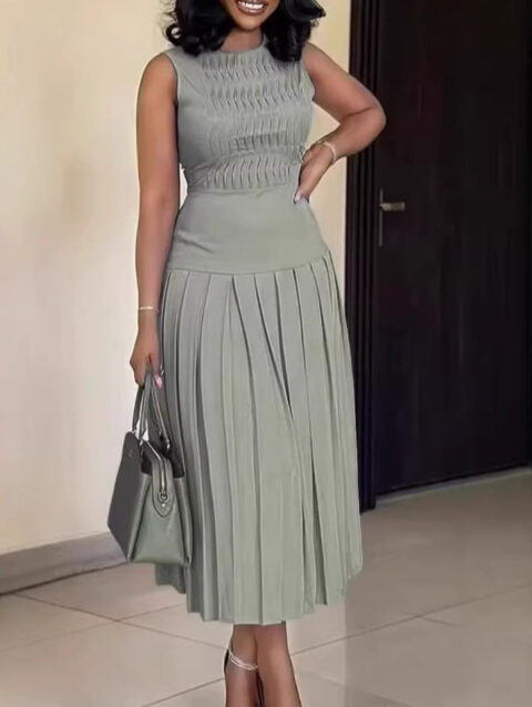 Slim-fit Solid-color Business Dress