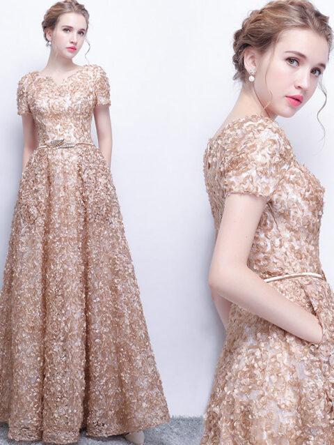 Slim Fitting Short Sleeved Dress